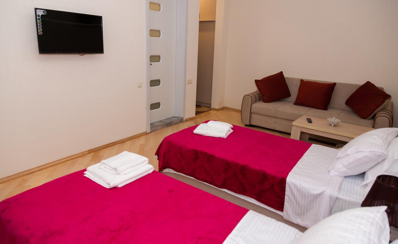 Holiday Rooms Τυφλίδα Εξωτερικό φωτογραφία